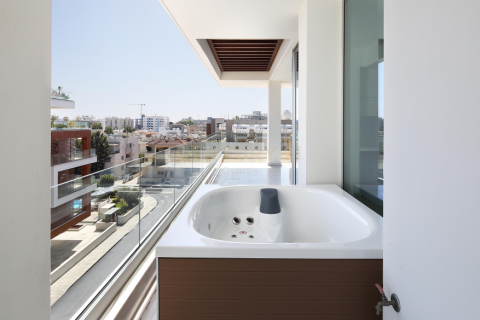 3 dormitorios Apartamento en Germasogeia, Limassol,  No. 25393 9