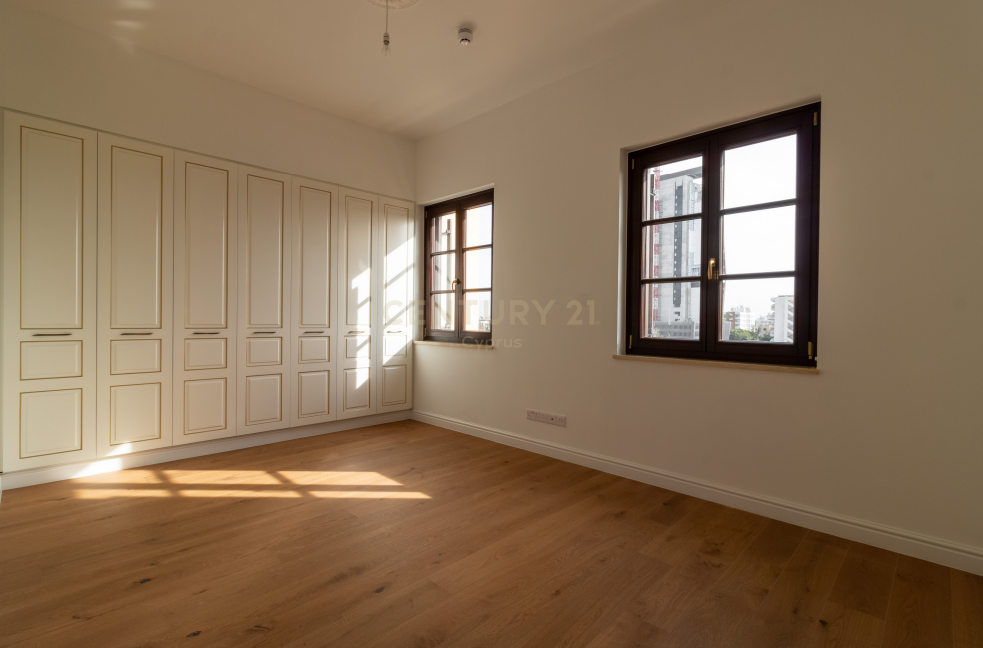 3 bedrooms Apartment in Germasogeia, Limassol, Cyprus No. 55786