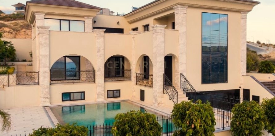5 dormitorios Villa en Mesa Geitonia, Limassol,  No. 55784