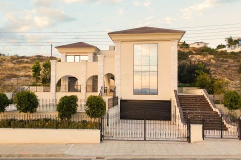 5 dormitorios Villa en Mesa Geitonia, Limassol,  No. 55784 3