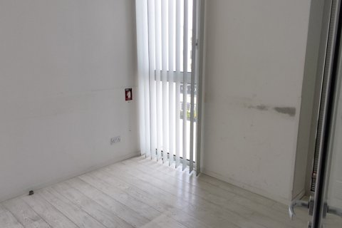 6 rooms Office in Strovolos, Nicosia,  No. 40138 12