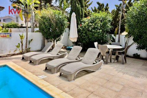 2 bedrooms Villa in Pervolia, Larnaka,  No. 40136 2