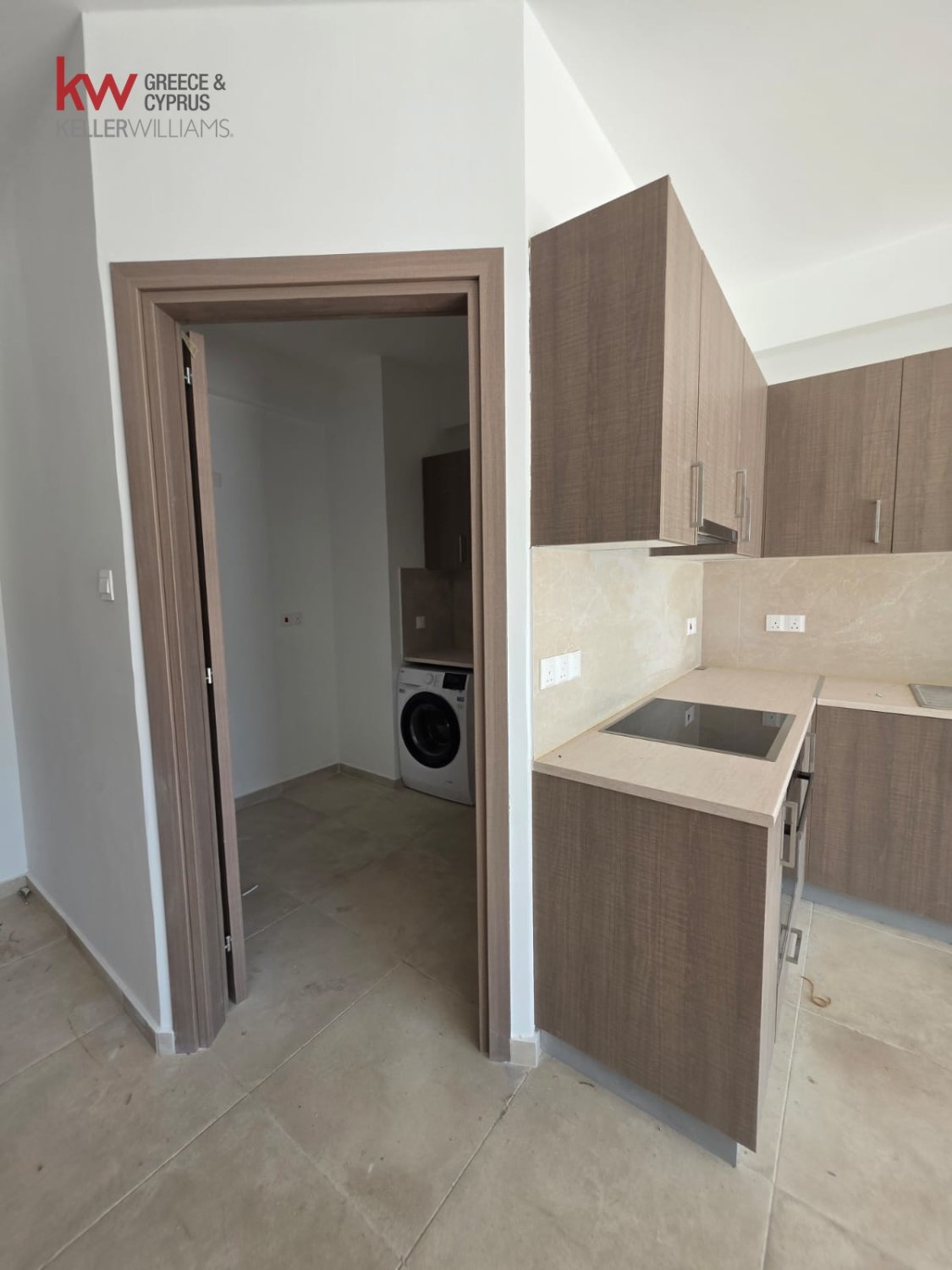 3 dormitorios Bungalow en Alampra, Nicosia, Chipre No. 40142