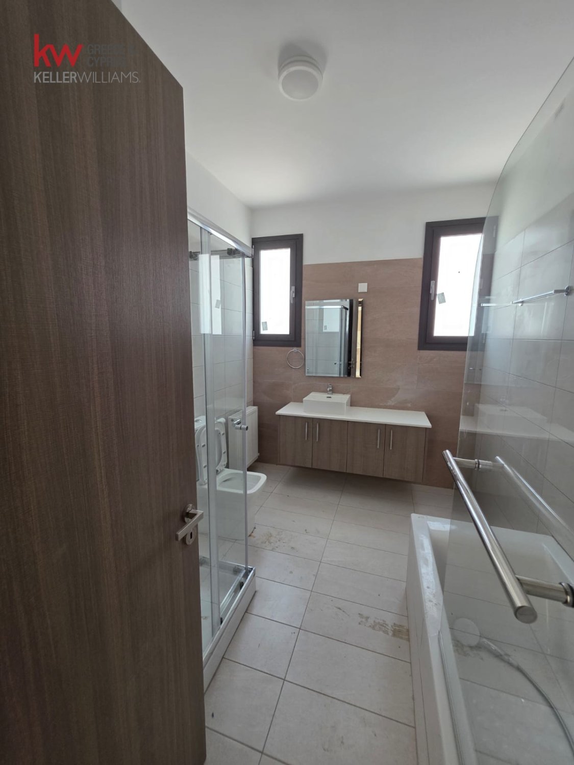 3 dormitorios Bungalow en Alampra, Nicosia, Chipre No. 40142