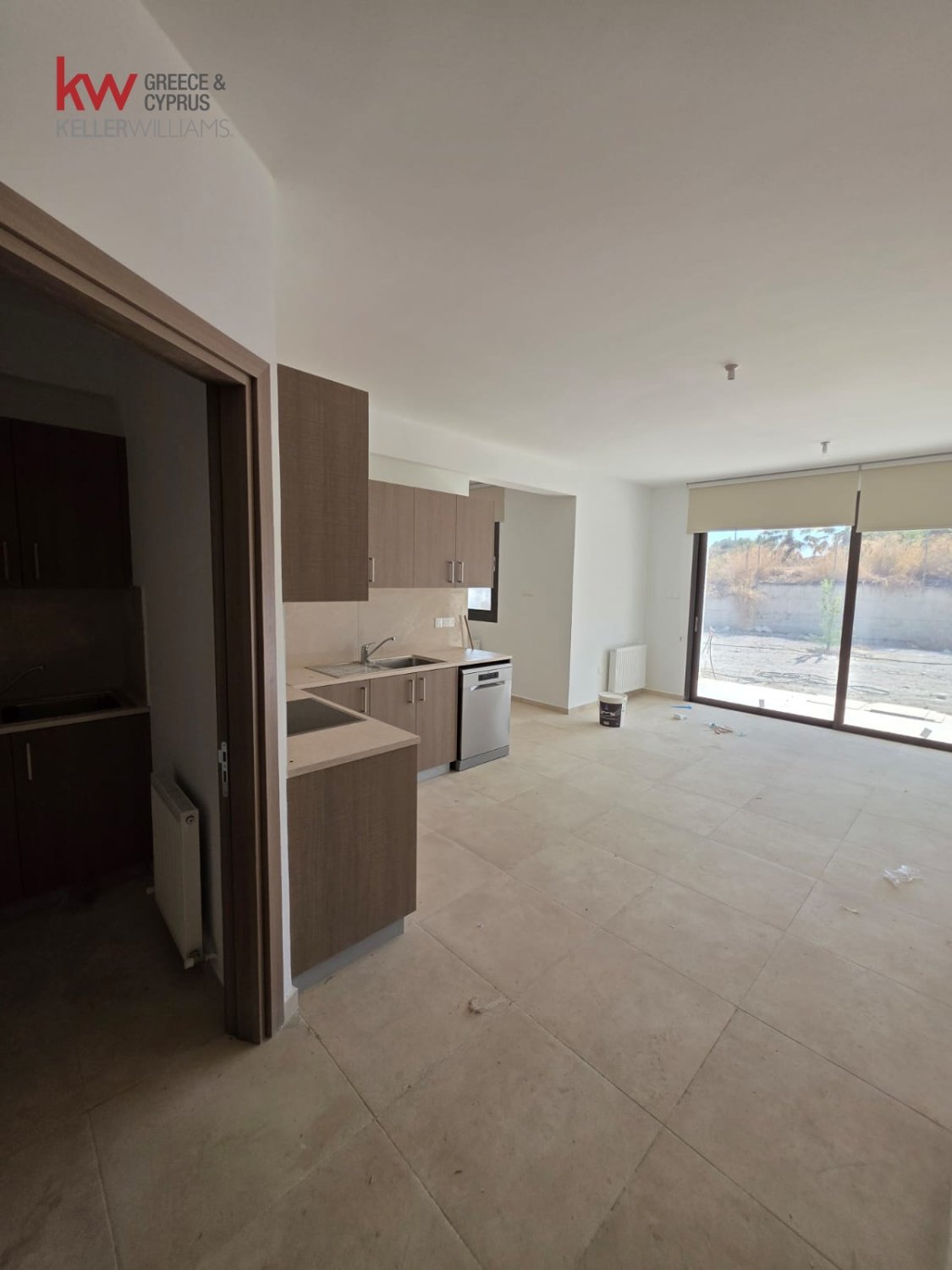 3 dormitorios Bungalow en Alampra, Nicosia, Chipre No. 40142