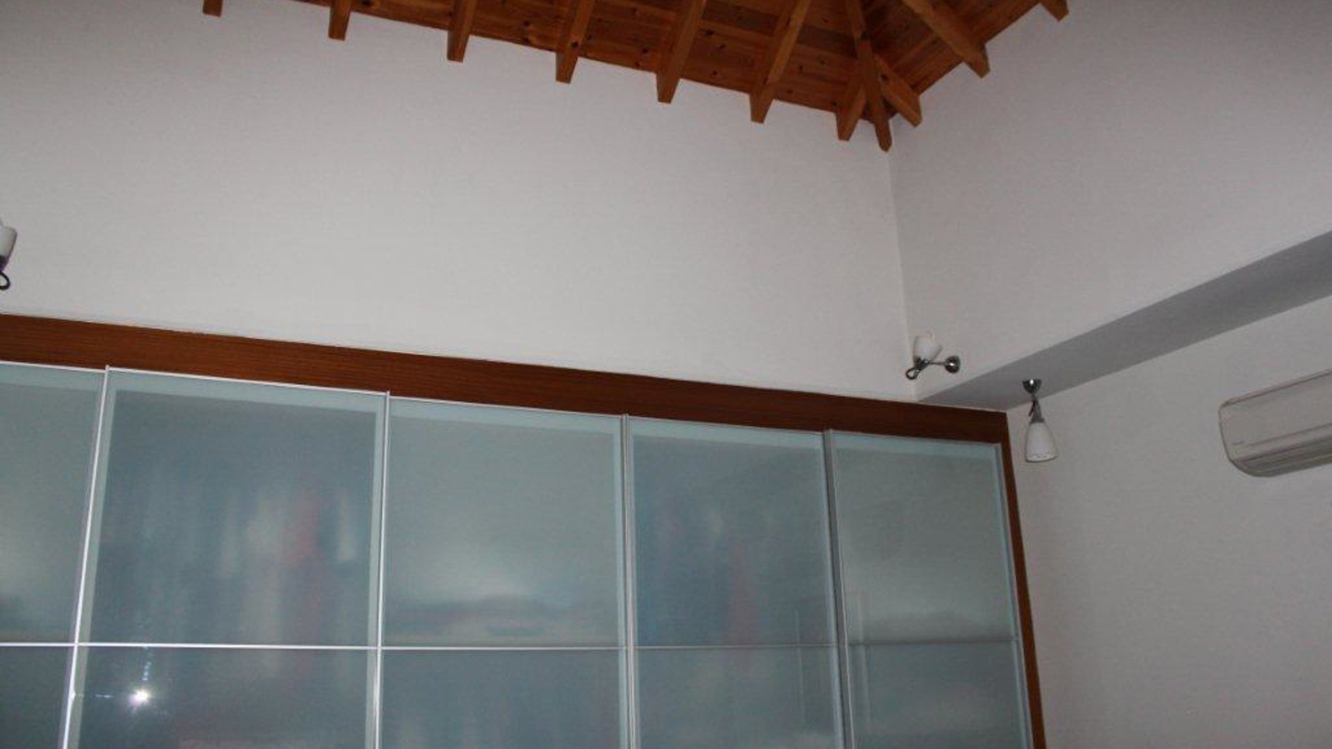 4 bedrooms Villa in Limassol, Cyprus No. 25623