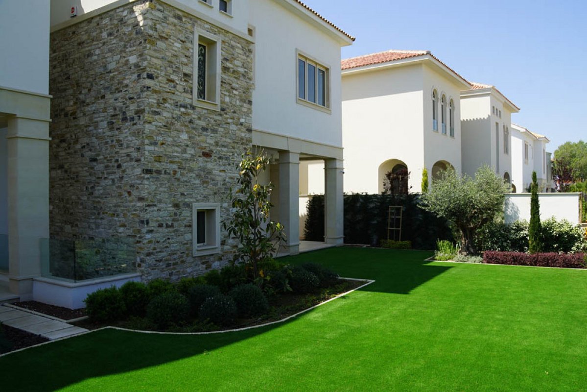 5 bedrooms Villa in Larnaca, Larnaka, Cyprus No. 38244