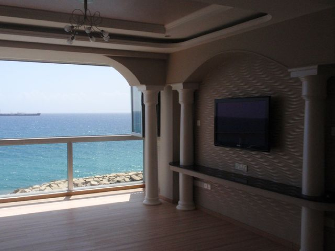 3 bedrooms Apartment in Limassol, Cyprus No. 38247
