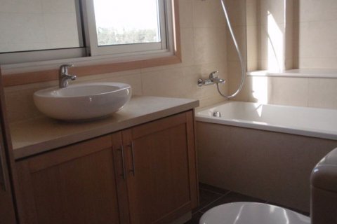 3 bedrooms Apartment in Limassol,  No. 38247 6