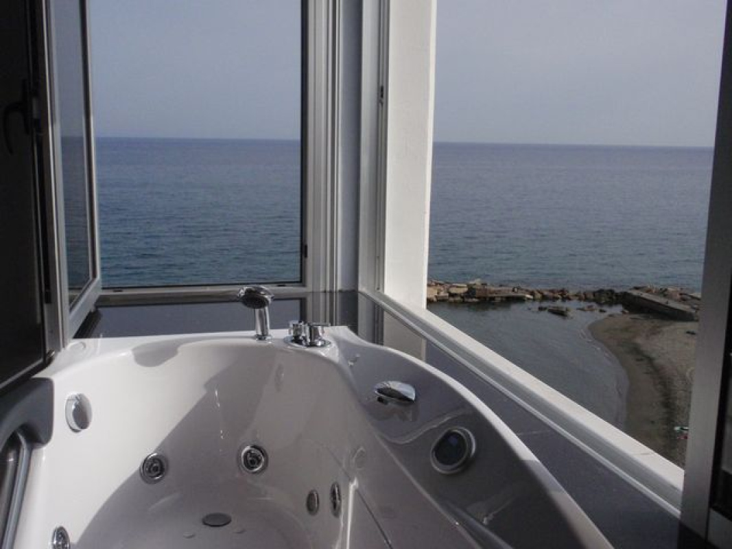 3 bedrooms Apartment in Limassol, Cyprus No. 38247