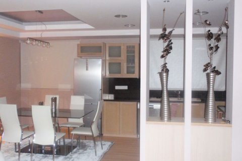 3 bedrooms Apartment in Limassol,  No. 38247 2