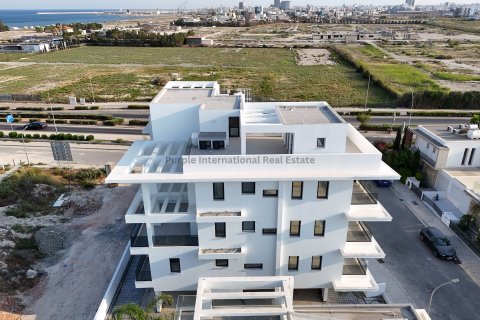 2 bedrooms Apartment in Livadia, Larnaka,  No. 29746 5