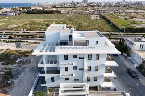 2 bedrooms Apartment in Livadia, Larnaka,  No. 29748 6