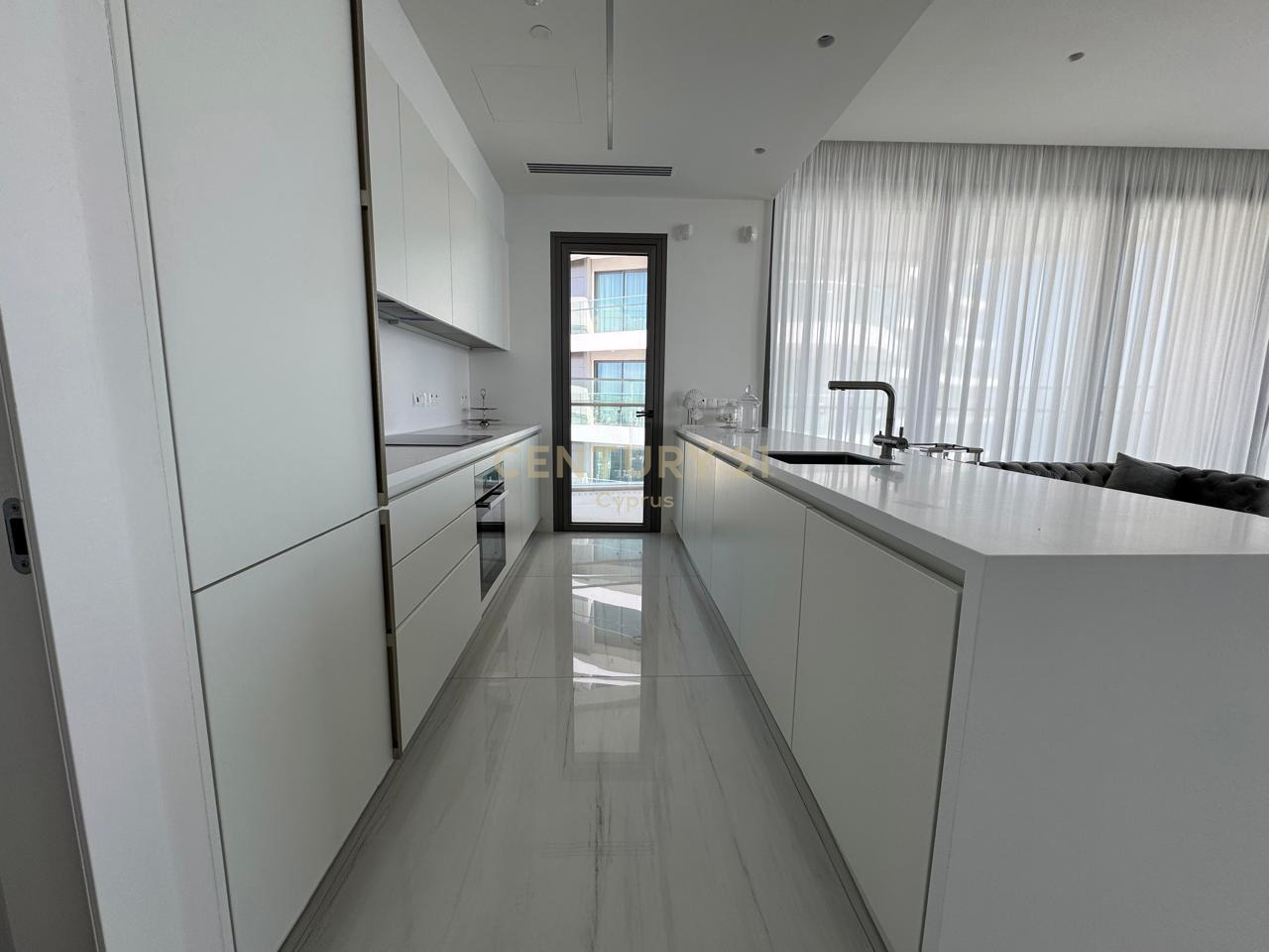 3 bedrooms Apartment in Mouttagiaka, Limassol, Cyprus No. 55936