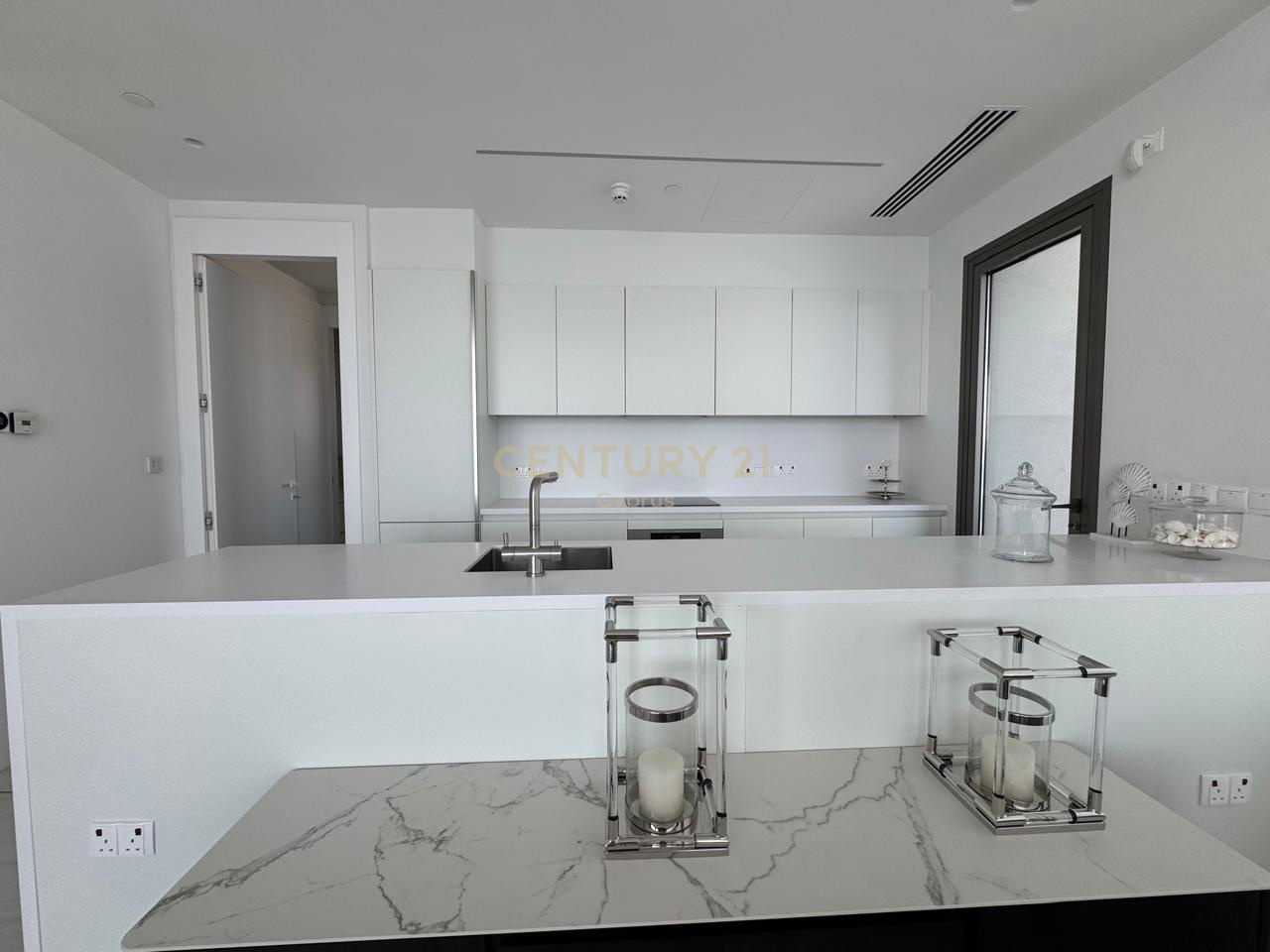 3 bedrooms Apartment in Mouttagiaka, Limassol, Cyprus No. 55936