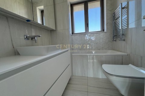 3 dormitorios Apartamento en Mouttagiaka, Limassol,  No. 55936 12