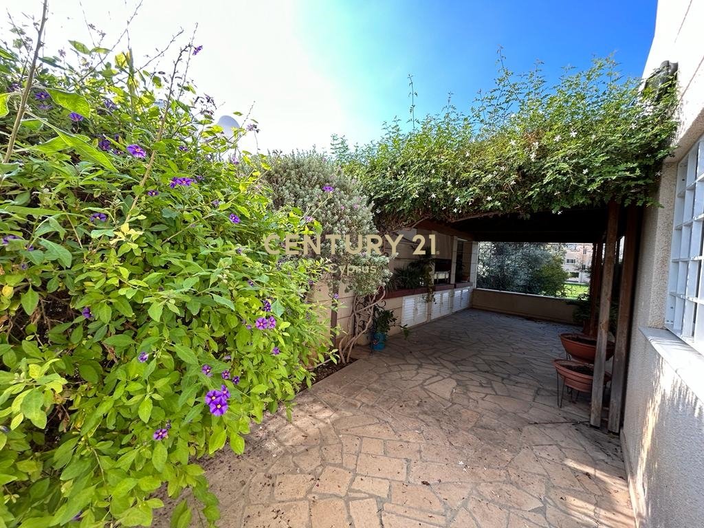 5 dormitorios Villa en Agios Nektarios, Limassol, Chipre No. 55932