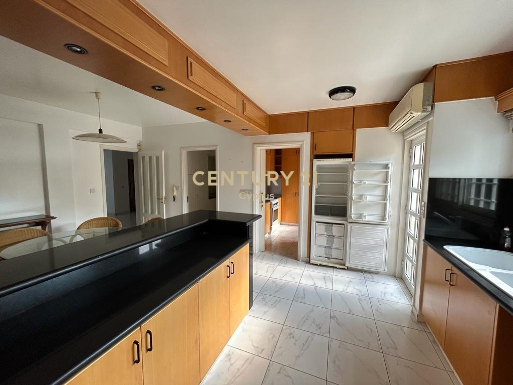 5 dormitorios Villa en Agios Nektarios, Limassol, Chipre No. 55932