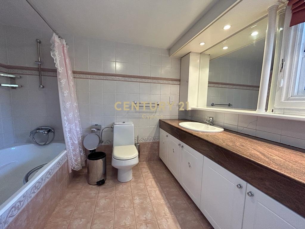 5 dormitorios Villa en Agios Nektarios, Limassol, Chipre No. 55932
