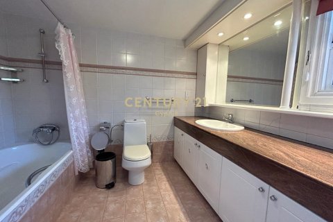5 dormitorios Villa en Agios Nektarios, Limassol,  No. 55932 11