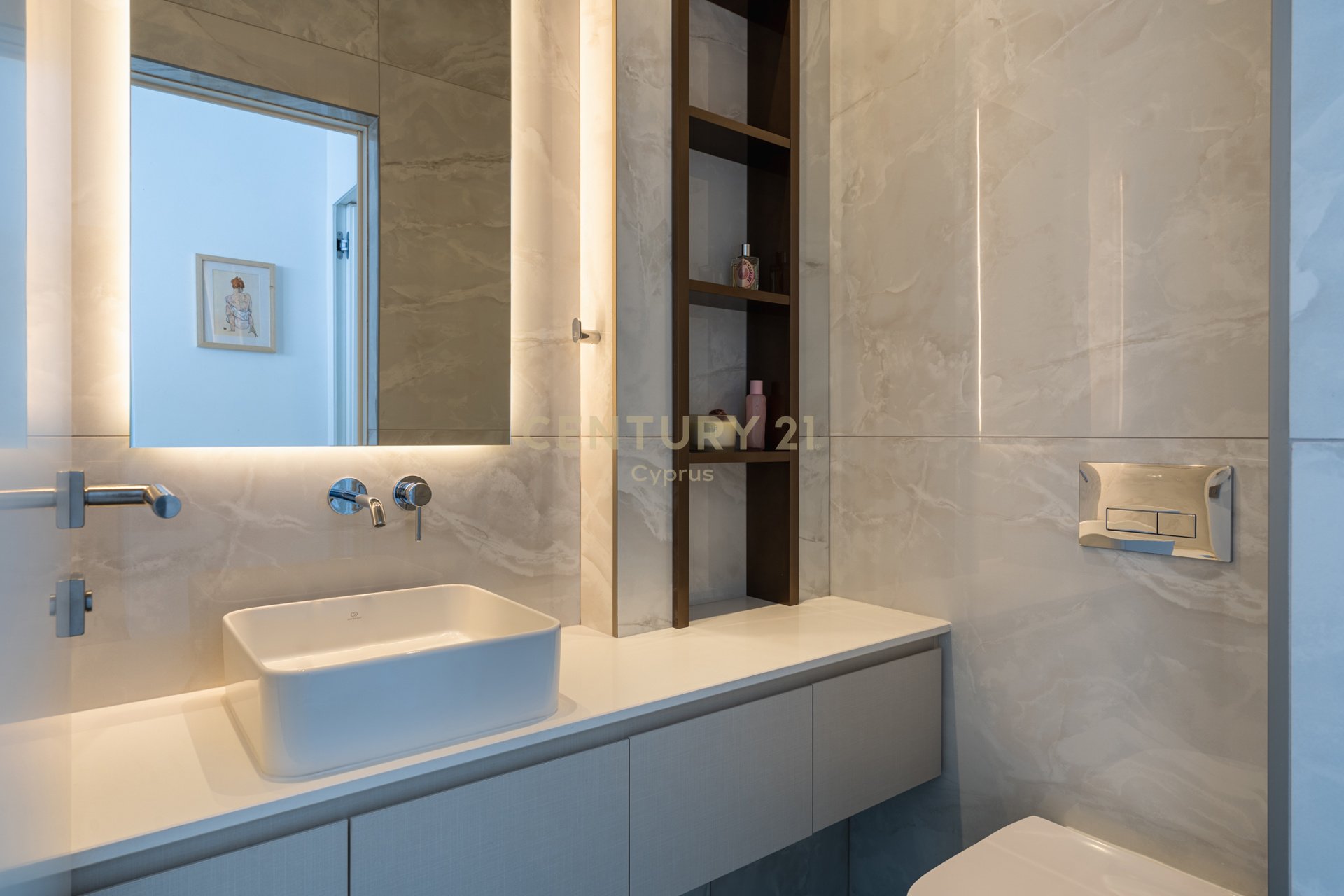 4 bedrooms Apartment in Agios Tychonas, Limassol, Cyprus No. 55934