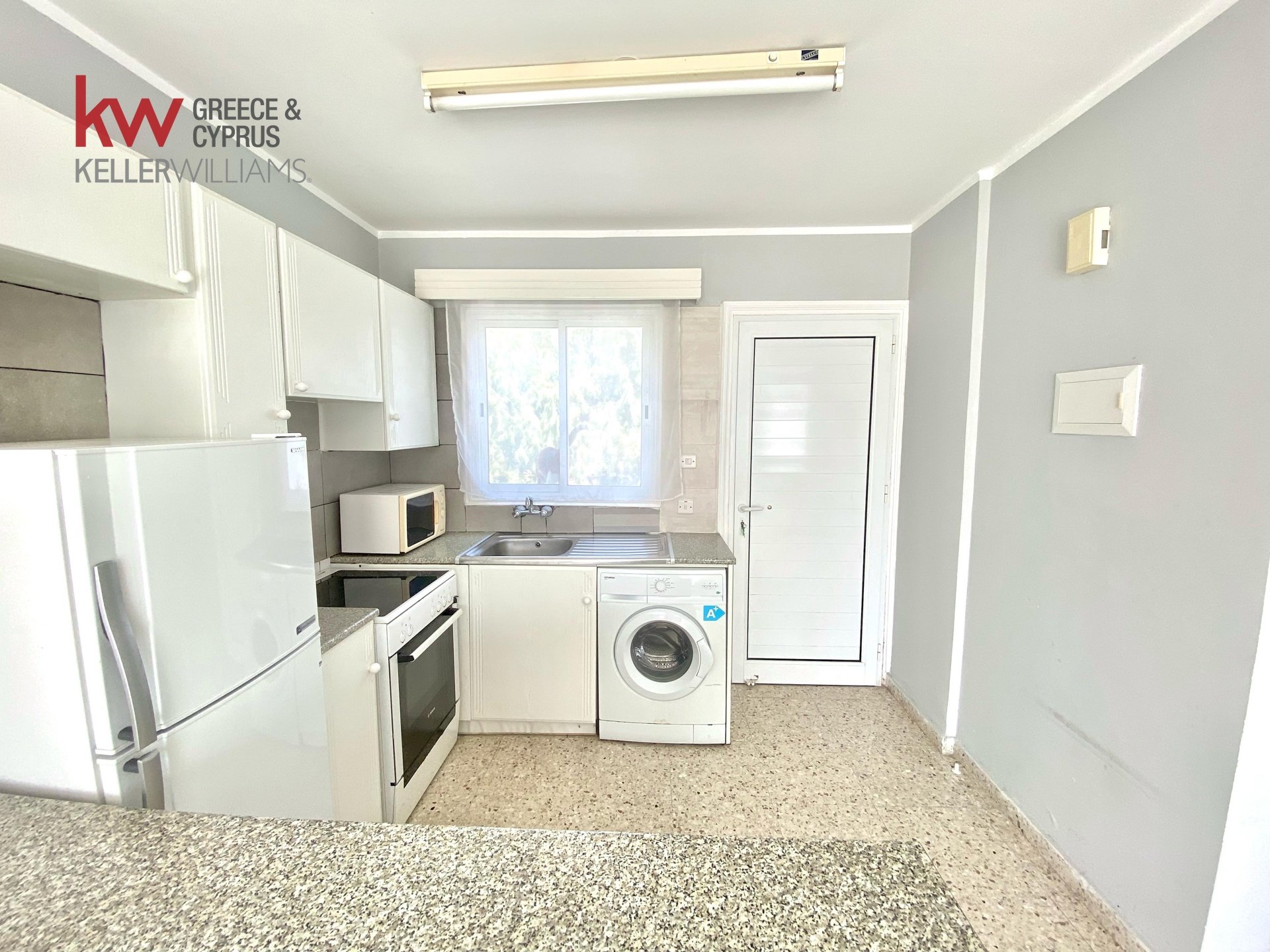 2 bedrooms Apartment in Meneou, Larnaka, Cyprus No. 40061