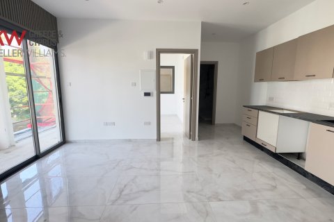 1 bedroom Apartment in Larnaca, Larnaka,  No. 40064 2