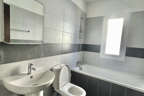 2 bedrooms Apartment in Larnaca, Larnaka,  No. 40065 8