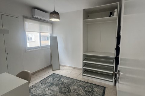 2 bedrooms Apartment in Larnaca, Larnaka,  No. 40060 14