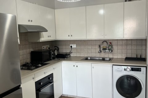 2 bedrooms Apartment in Larnaca, Larnaka,  No. 40060 5