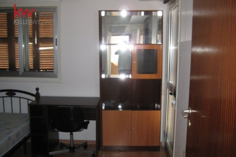 4 bedrooms Apartment in Nicosia, No. 40062 10