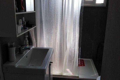 4 bedrooms Apartment in Nicosia, No. 40062 12