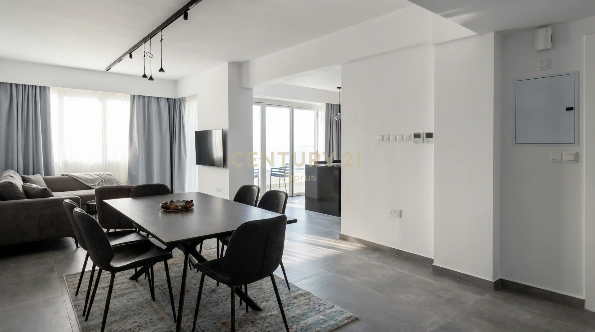 3 bedrooms Apartment in Limassol, Cyprus No. 58580