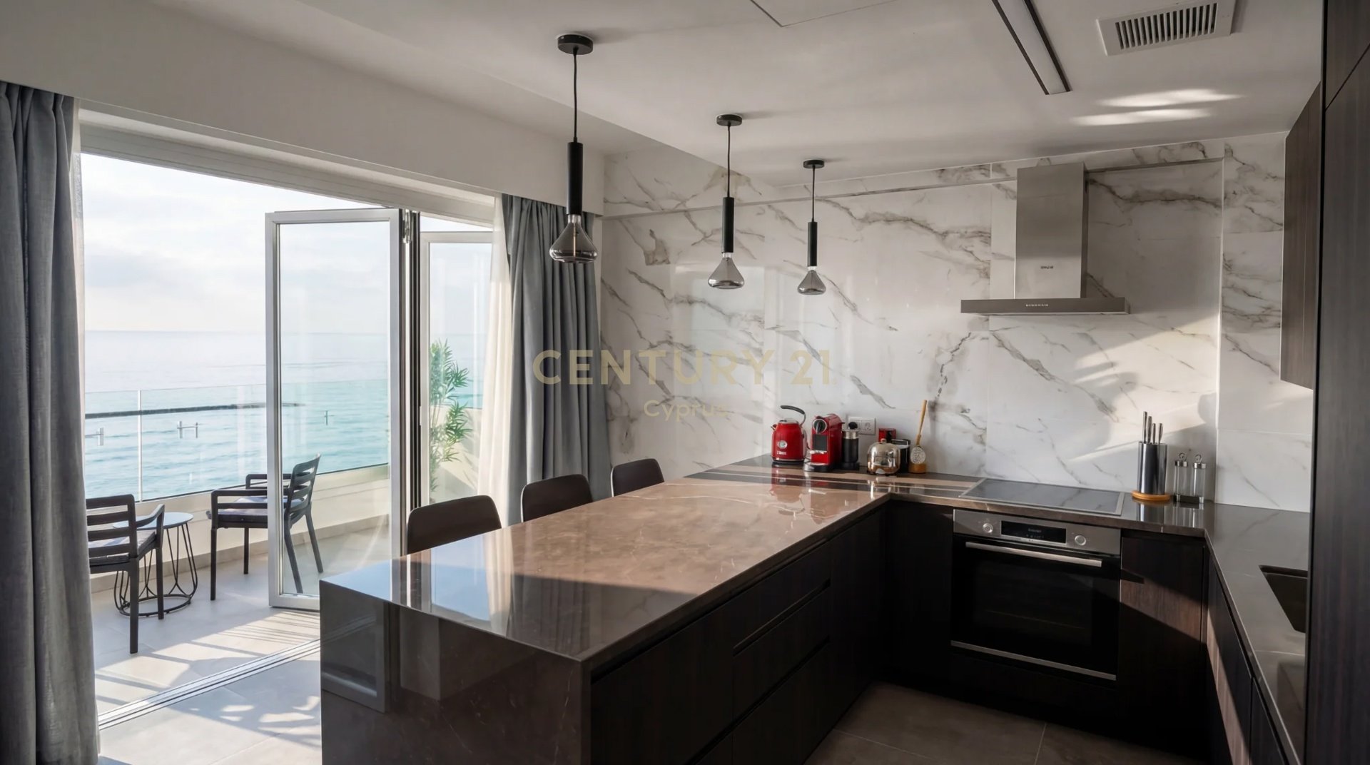 3 bedrooms Apartment in Limassol, Cyprus No. 58580