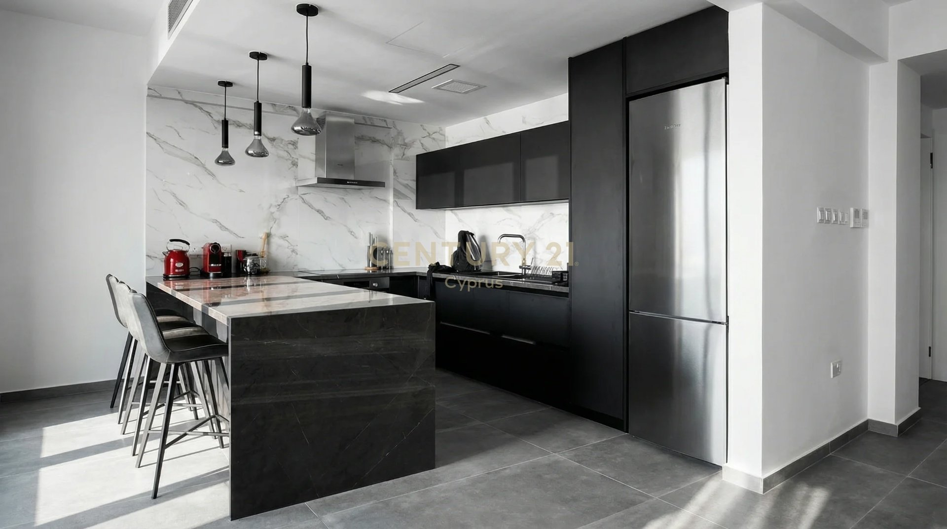 3 bedrooms Apartment in Limassol, Cyprus No. 58580