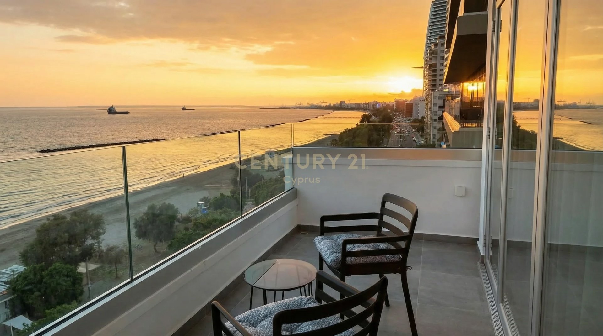 3 bedrooms Apartment in Limassol, Cyprus No. 58580
