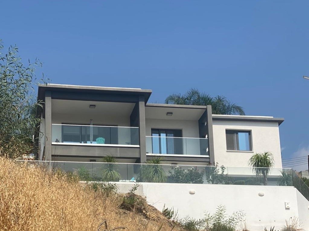 3 bedrooms Villa in Monagroulli, Limassol, Cyprus No. 6790