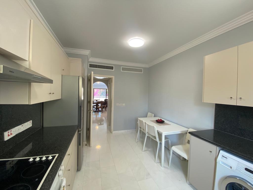 3 dormitorios Apartamento en Pyrgos, Limassol, Chipre No. 6793