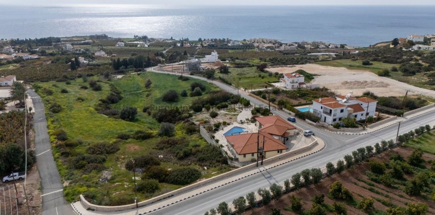 4 dormitorios Bungalow en Sea Caves, Pegeia, Paphos,  No. 35745