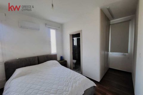 3 bedrooms Apartment in Larnaka, No. 40482 9