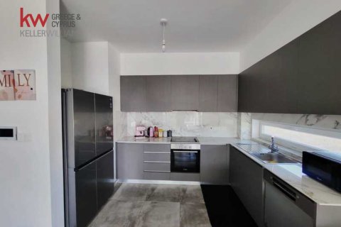 3 bedrooms Apartment in Larnaka, No. 40482 4