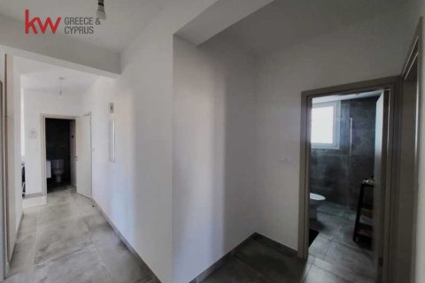 3 bedrooms Apartment in Larnaka, No. 40482 6