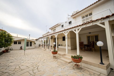 4 bedrooms Villa in Kiti, Larnaka, No. 39294 2
