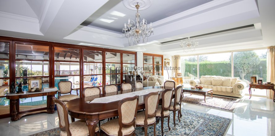 Вилла с 5 спальнями в Дериния, Аммохостос, № 39293