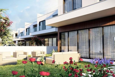 3 bedrooms Villa in Limassol, No. 38930 4