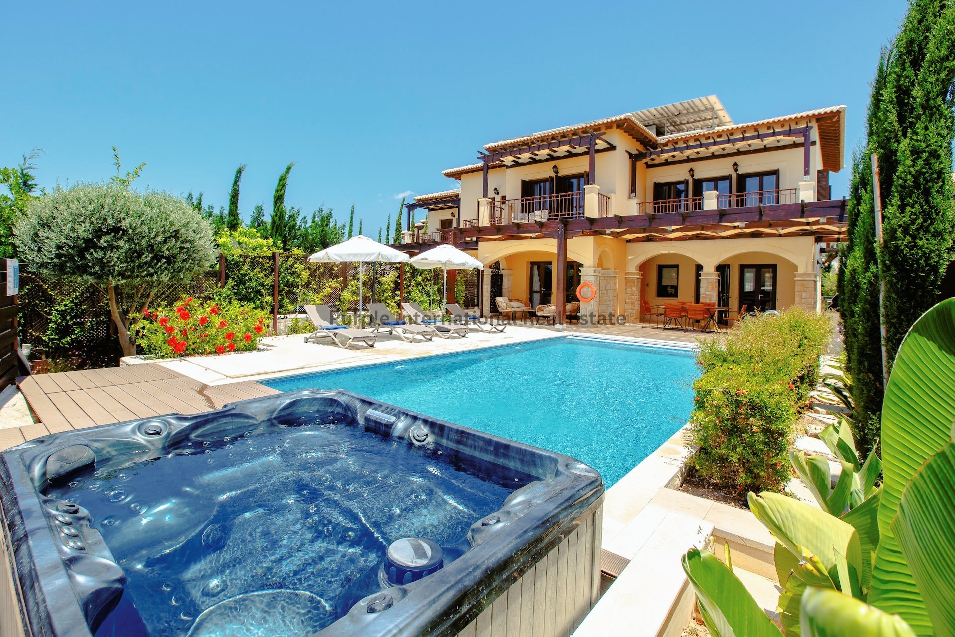 Вилла с 3 спальнями в Aphrodite Hills, Куклия, Пафос, Кипр № 7499