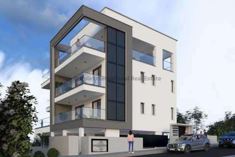 2 bedrooms Apartment in Limassol, Cyprus No. 37549 9