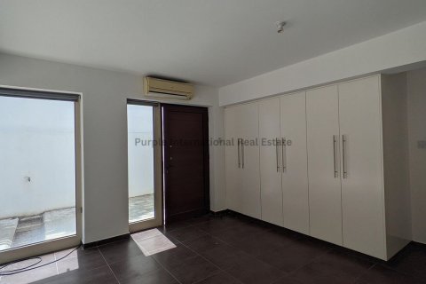 3 bedrooms Villa in Strovolos, Nicosia, Cyprus No. 37200 19