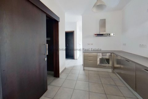 Вилла с 3 спальнями в Лакатамия, Никосия, Кипр № 37203 14