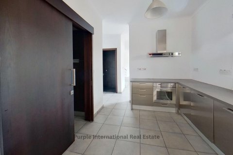 Вилла с 3 спальнями в Лакатамия, Никосия, Кипр № 37203 14